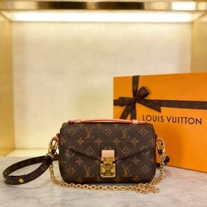 <AUTHENTIC>Louis Vuitton Pochette Métis Bag